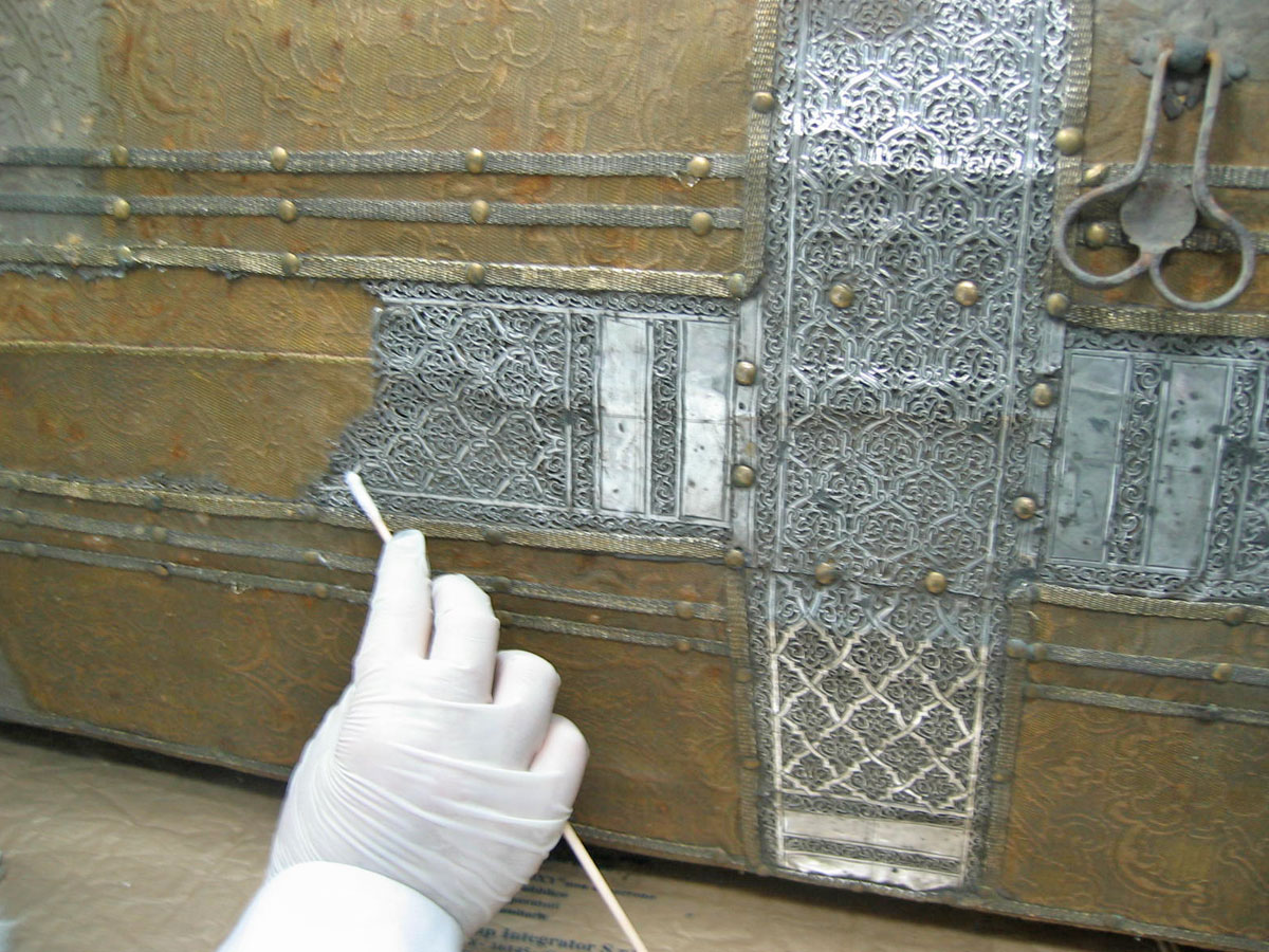 Proceso limpieza Sarcófago Rey San Fernando. Catedral de Sevilla.